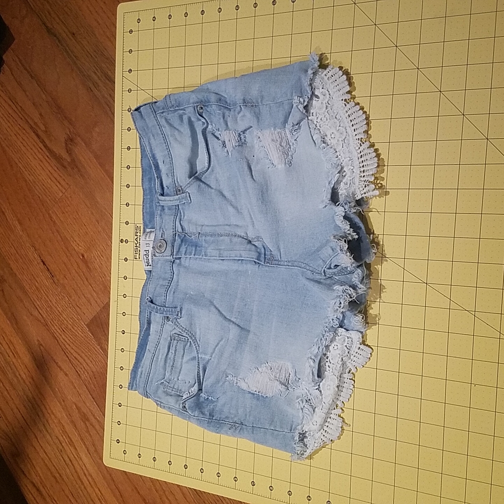 Mudd distressed shorts